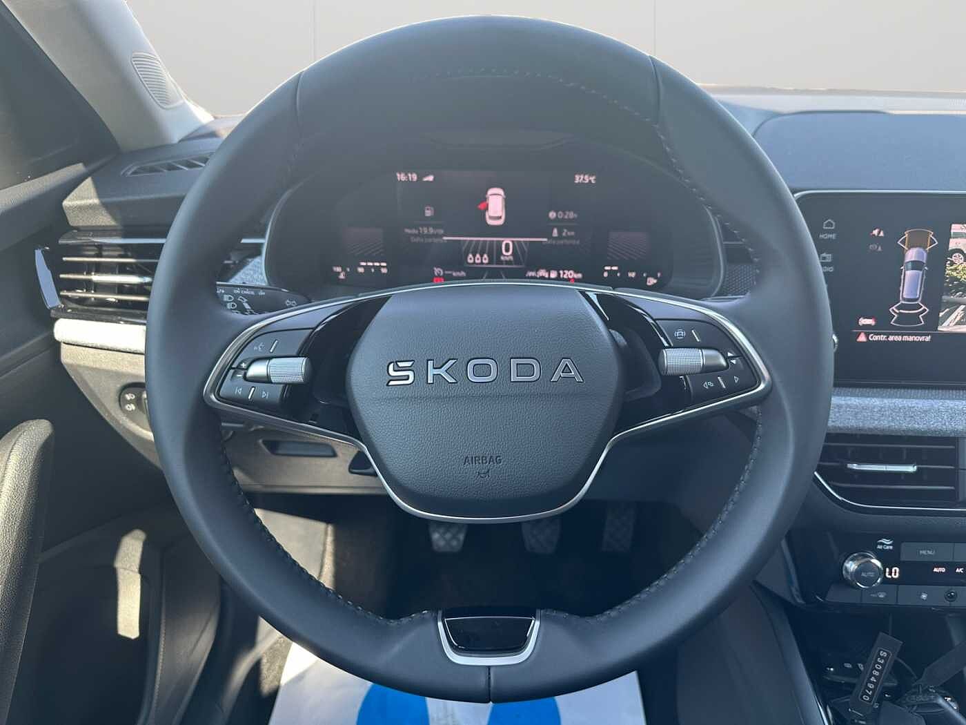 SKODA Kamiq 1.0 TSI Black Dots